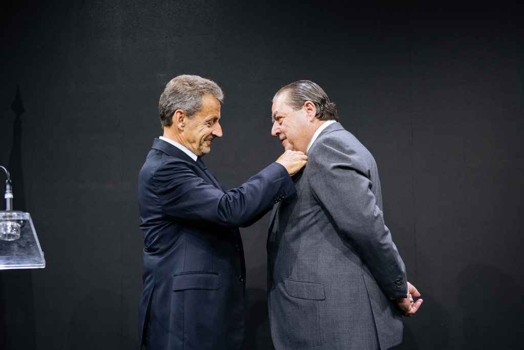 Nicolas Sarkozy impone a Vicente Boluda Fos en París la medalla de Caballero de la Legión de Honor, la más alta distinción otorgada por la República Francesa